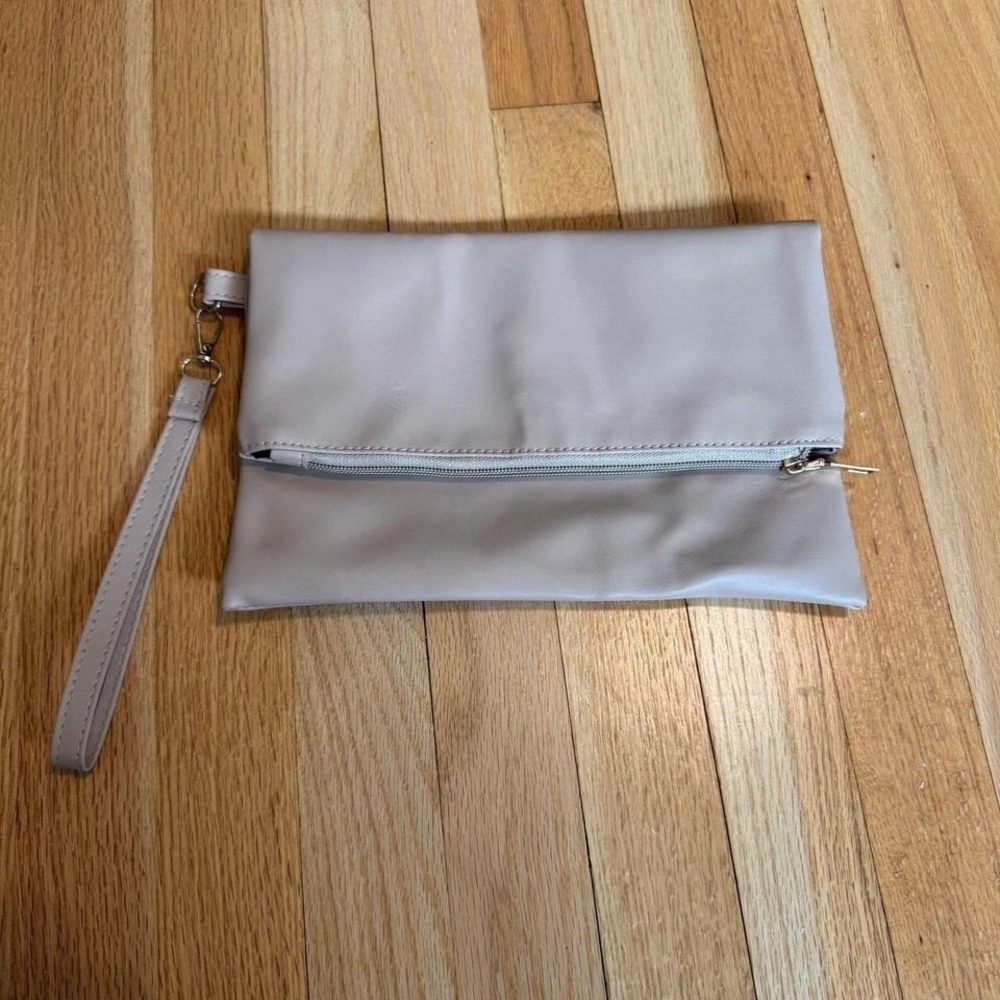 Basic Tan Formal Clutch Purse with Hand Strap UGC Unbranded